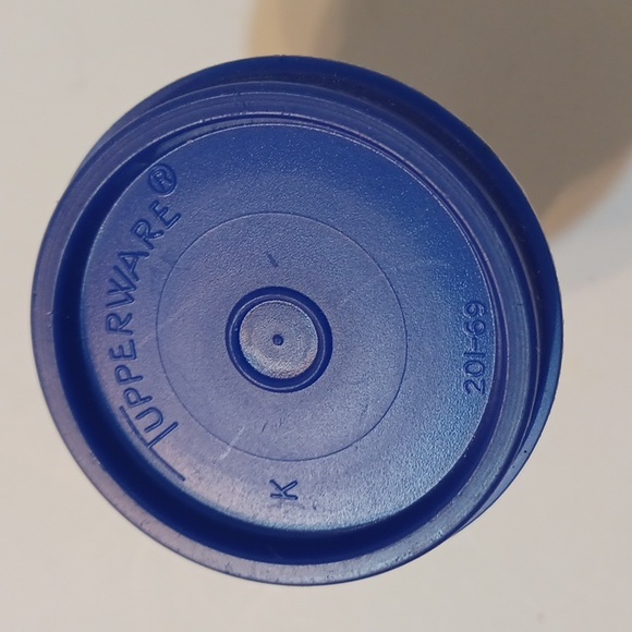 Vintage Tupperware 2oz. Midget container #101-20 L@@K! - Picture 4 of 12